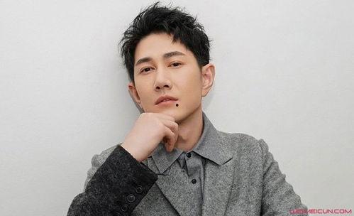 吕凉个人资料老婆,揭秘他与爱妻的甜蜜时光  第2张