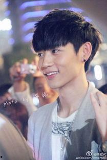 25岁帅哥生活照  第2张